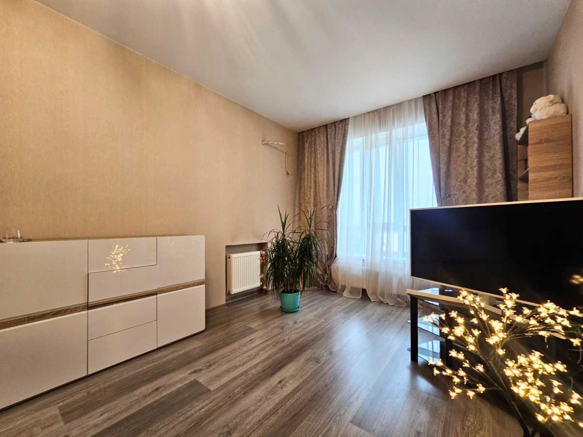 Продаж 1-кімнатної квартири 46 м², Чубинського вул., 4