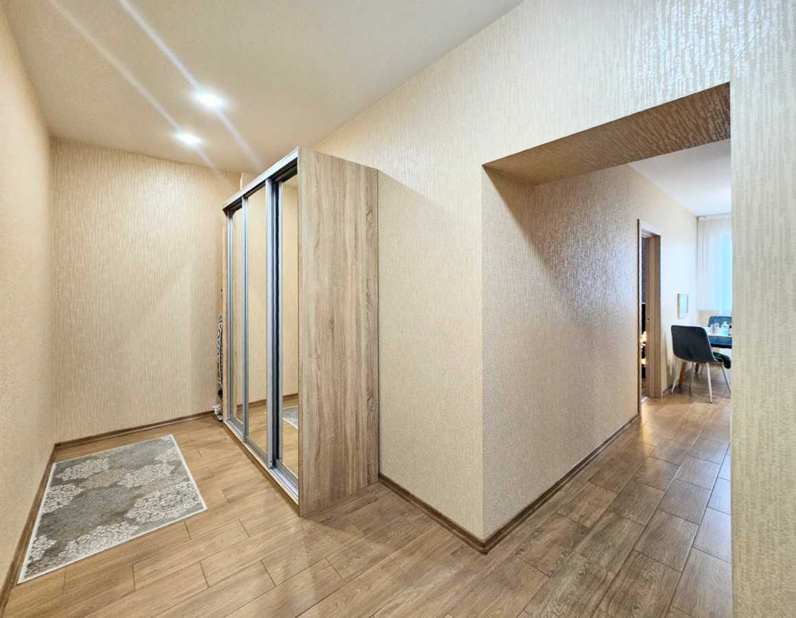 Продаж 1-кімнатної квартири 46 м², Чубинського вул., 4