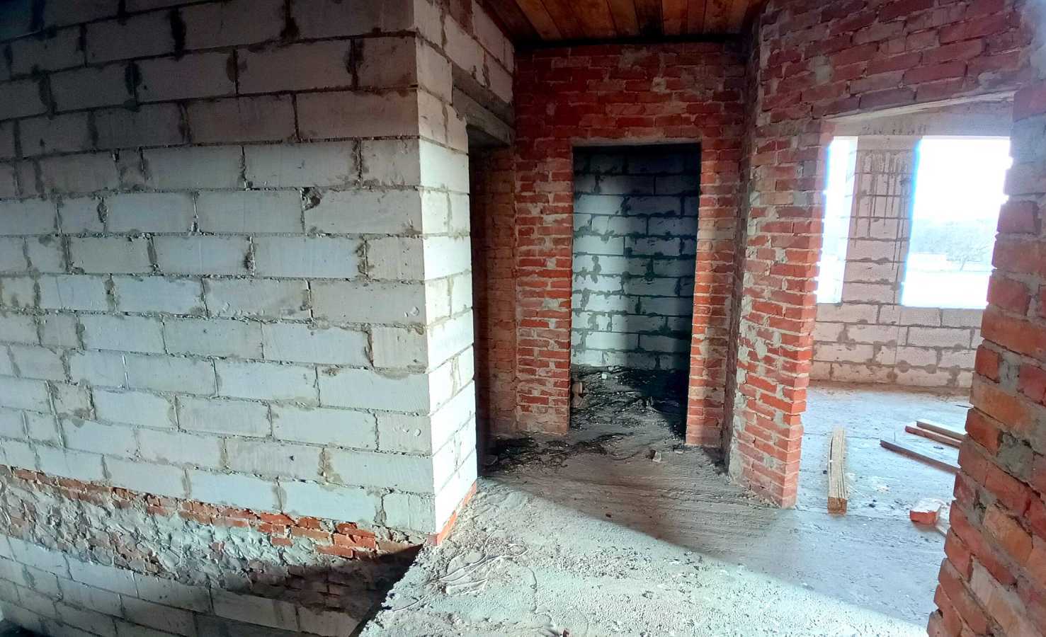 Продаж будинку 220 м², полевая