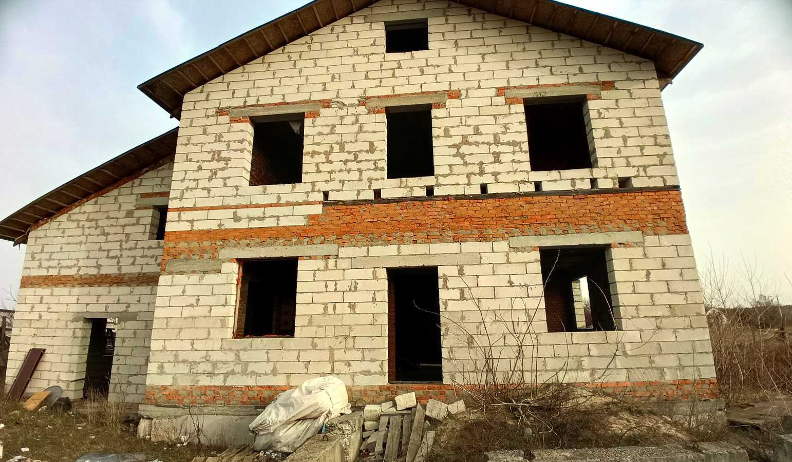 Продаж будинку 220 м², полевая