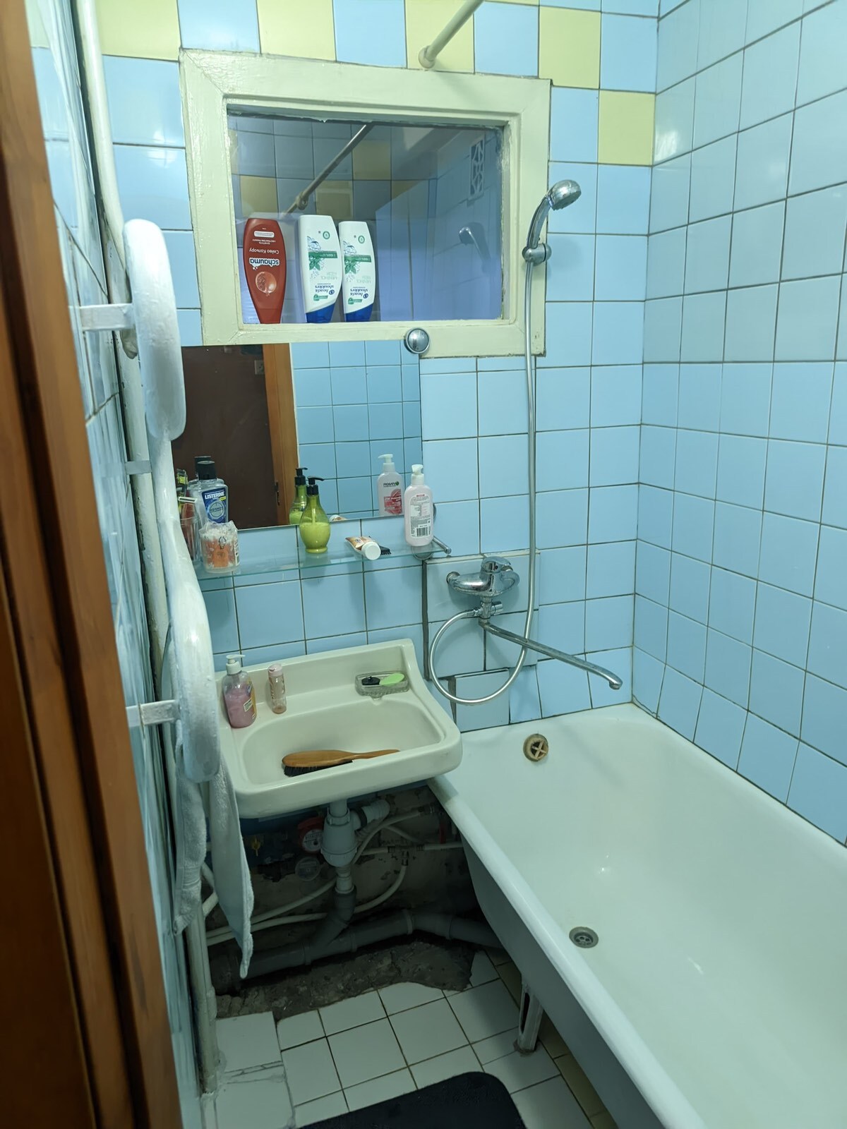 Аренда 3-комнатной квартиры 57 м², Амвросия Бучмы ул., 6