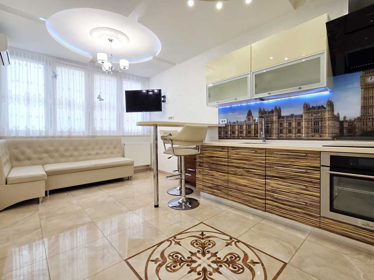 Аренда 1-комнатной квартиры 52 м², Княжий Затон ул., 9