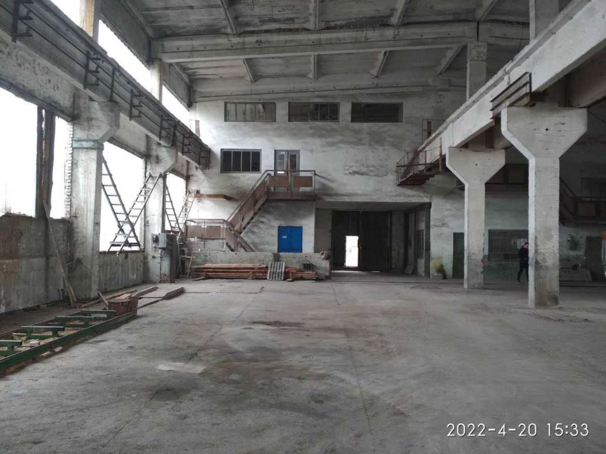 Продаж виробничого приміщення 2400 м², Центральна, 25