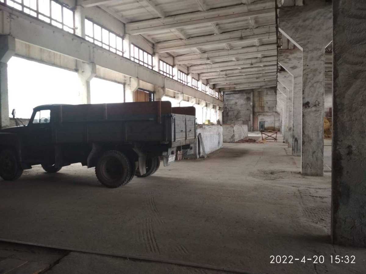 Продаж виробничого приміщення 2400 м², Центральна, 25