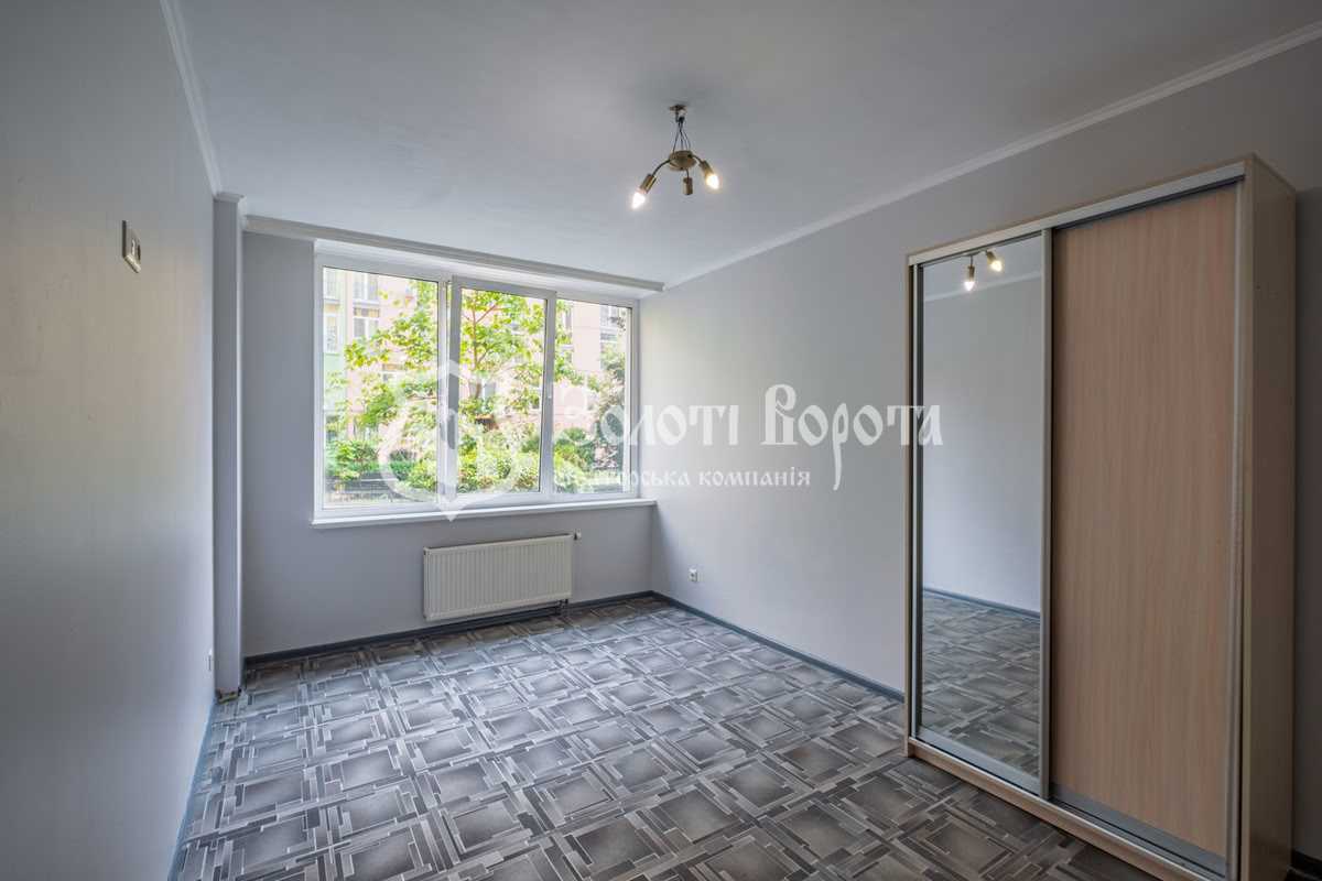 Продаж 3-кімнатної квартири 86 м², Регенераторна вул., 4к2