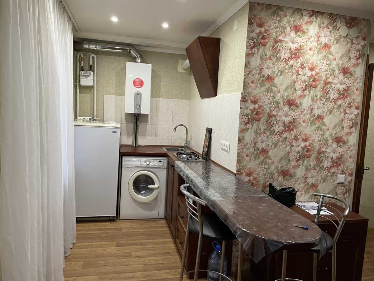 Продаж 1-кімнатної квартири 30 м², Поля вул.