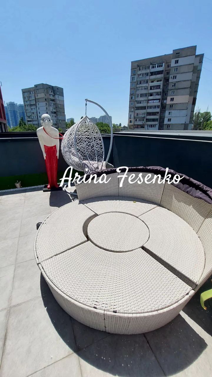 Продажа 2-комнатной квартиры 182 м², Академика Филатова ул., 2/1