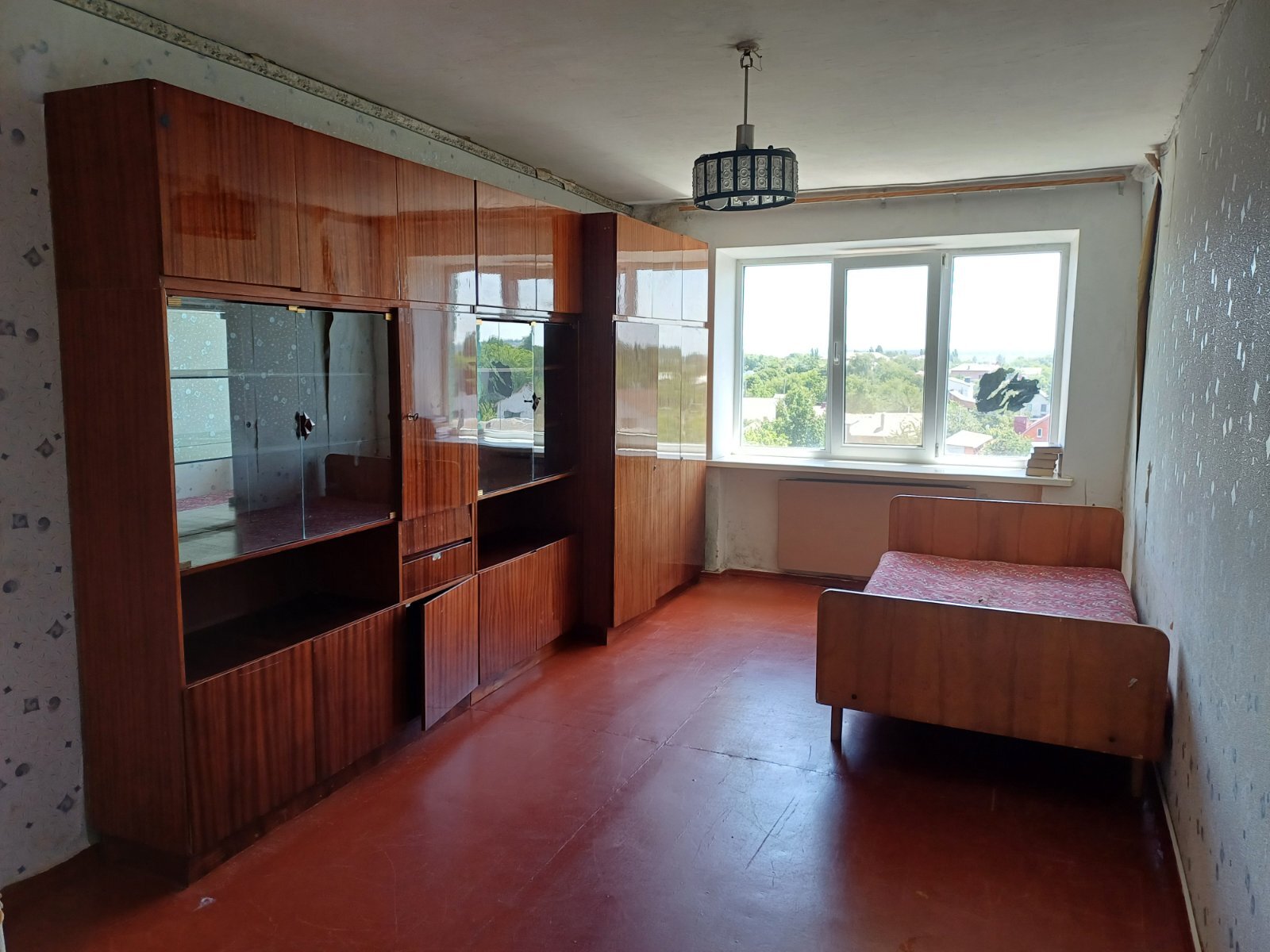 Продажа 2-комнатной квартиры 48 м², Комарова ул., 48/19