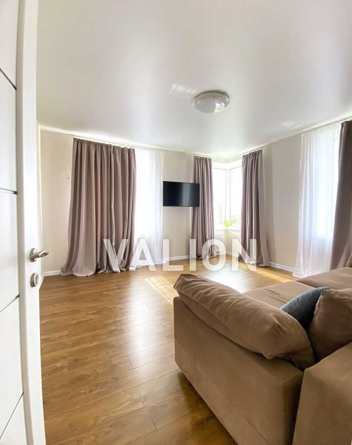 Продаж 2-кімнатної квартири 63 м², Героїв Небесної Сотні просп., 16/1