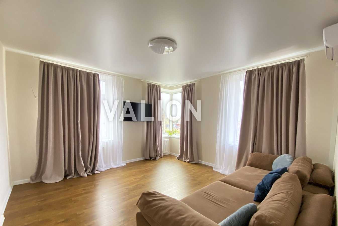 Продаж 2-кімнатної квартири 63 м², Героїв Небесної Сотні просп., 16/1