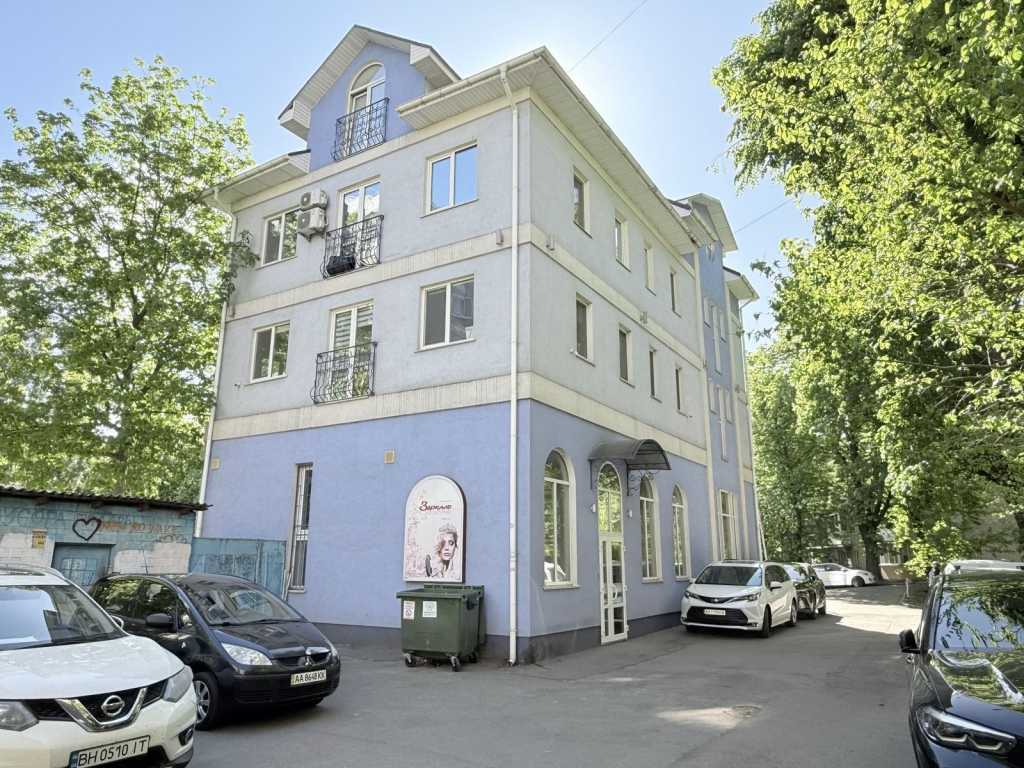 Продажа офиса 686 м², Дружбы Народов бул., 26/1
