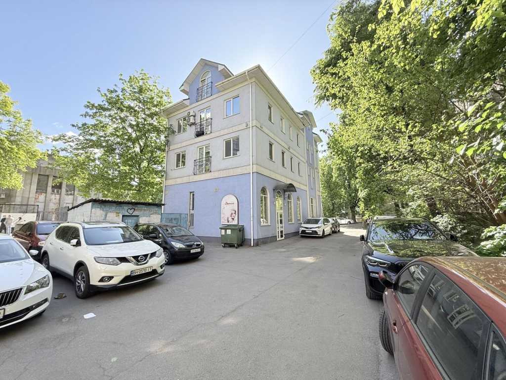 Продажа офиса 686 м², Дружбы Народов бул., 26/1
