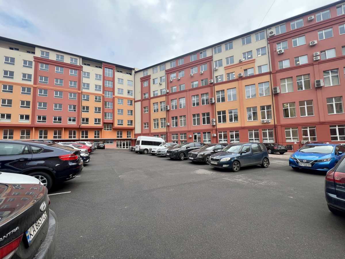 Продажа другого торгового помещения 121.6 м², Глубочицкая ул., 17