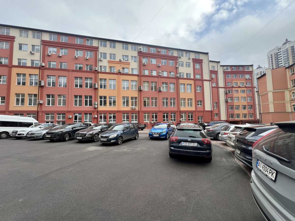Продажа другого торгового помещения 121.6 м², Глубочицкая ул., 17