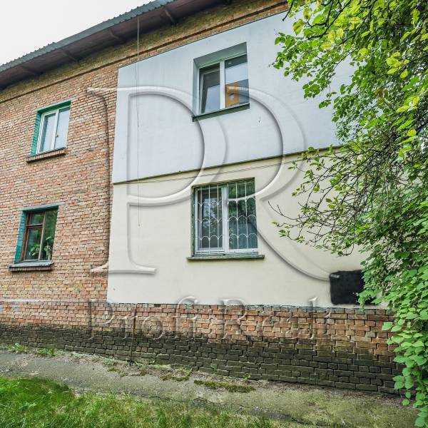 Продаж 2-кімнатної квартири 44 м², Святошинська вул., 33