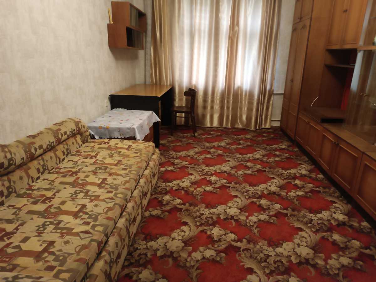 Оренда 2-кімнатної квартири 56 м², Будівельників вул., 33