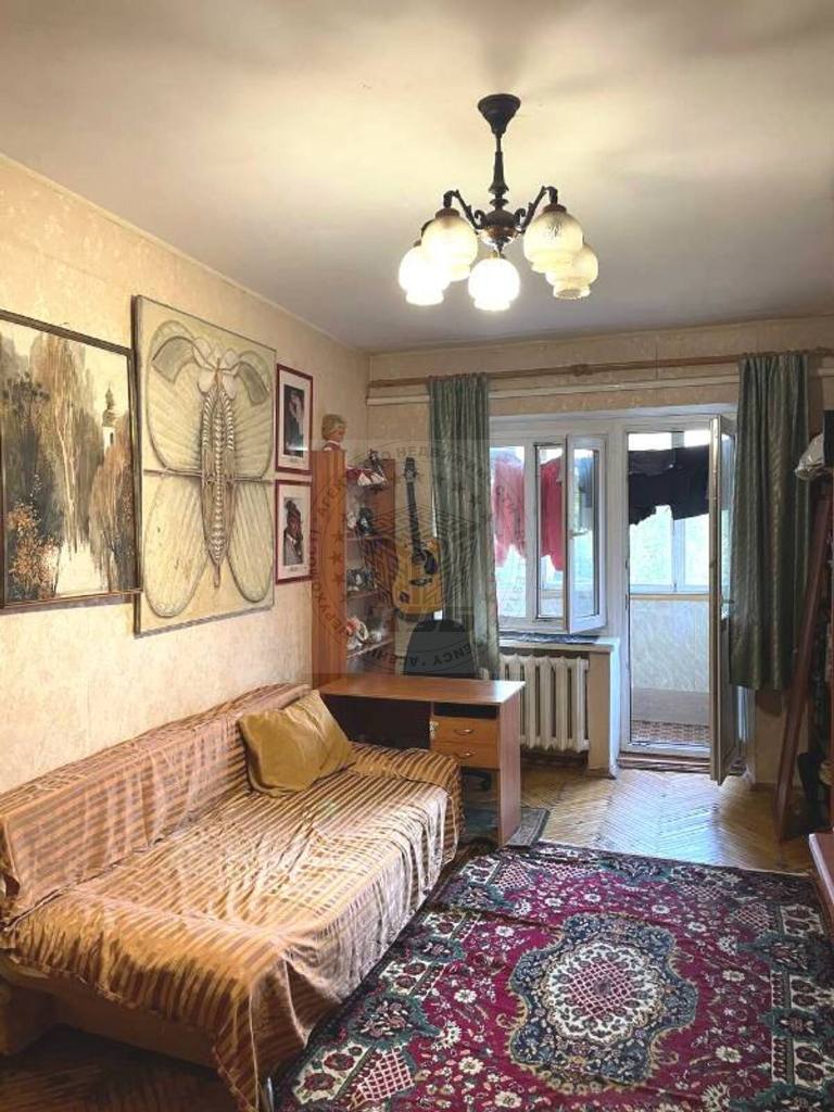 Продаж 3-кімнатної квартири 55 м², Праці бул., 6/14