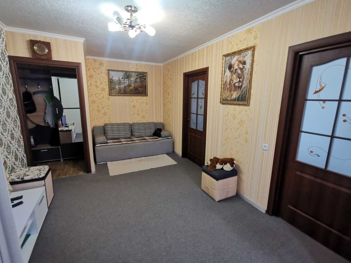 Продаж 3-кімнатної квартири 48 м², Січневого Прориву вул., прорив, 5
