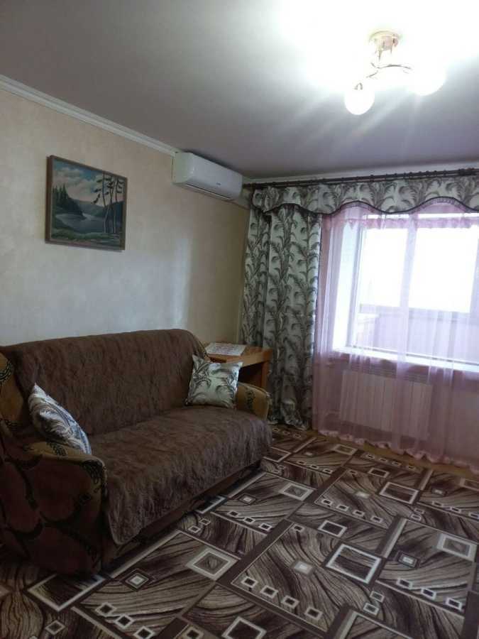 Оренда 1-кімнатної квартири 42 м², Хорольська вул., 10