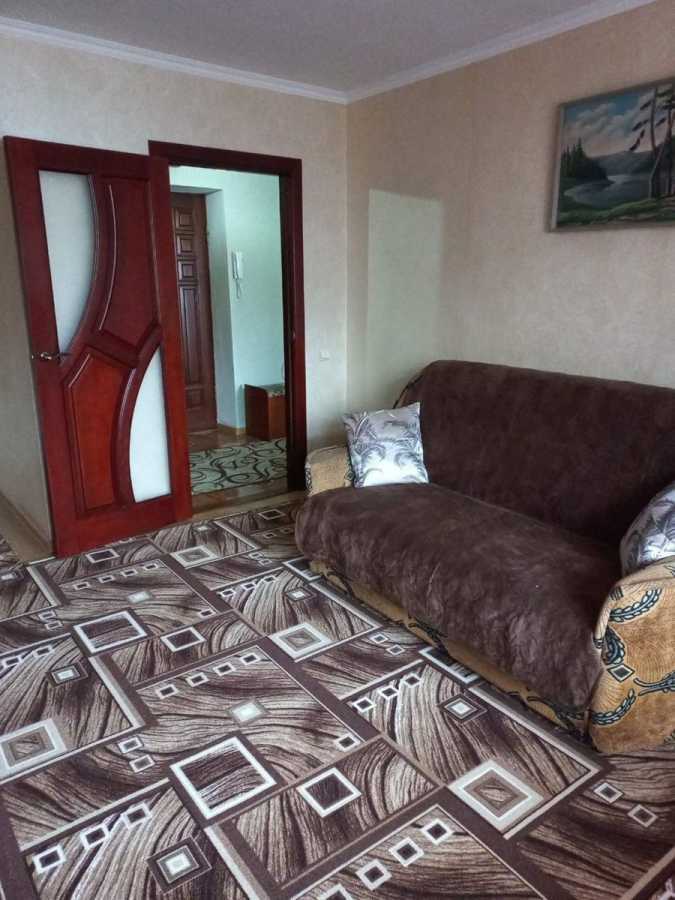 Оренда 1-кімнатної квартири 42 м², Хорольська вул., 10