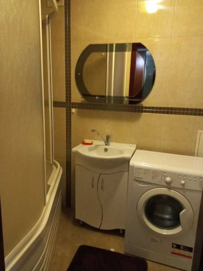 Оренда 1-кімнатної квартири 42 м², Хорольська вул., 10