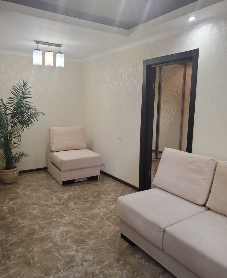 Оренда 3-кімнатної квартири 45 м², Лесі Українки бул., 18А