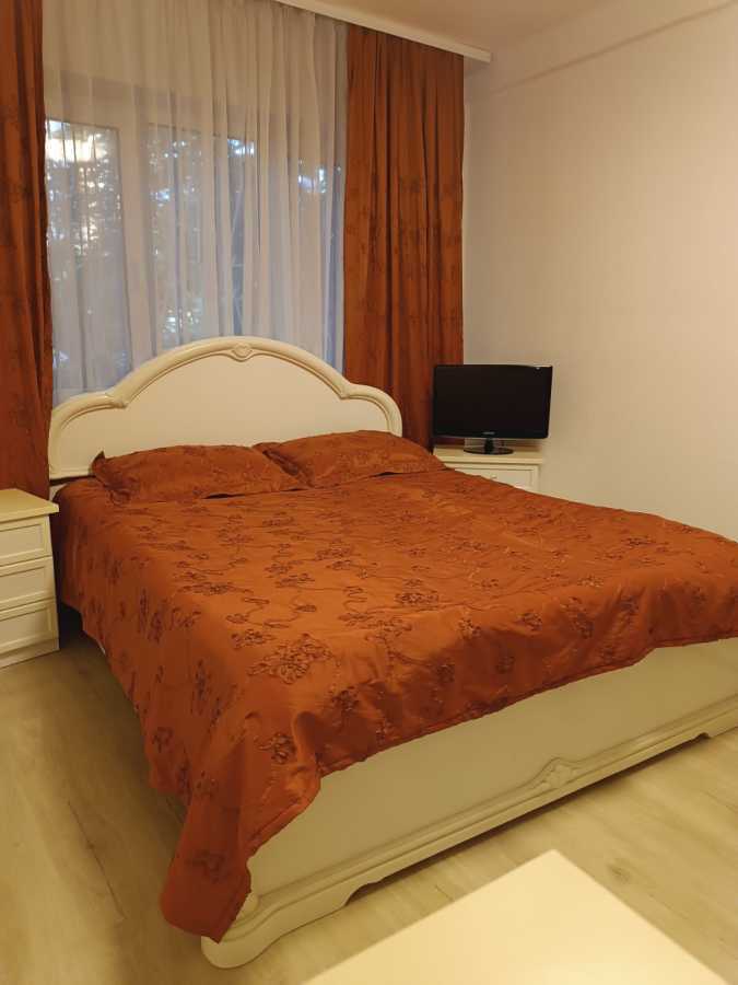 Оренда 2-кімнатної квартири 45 м², Світлицького вул., 25