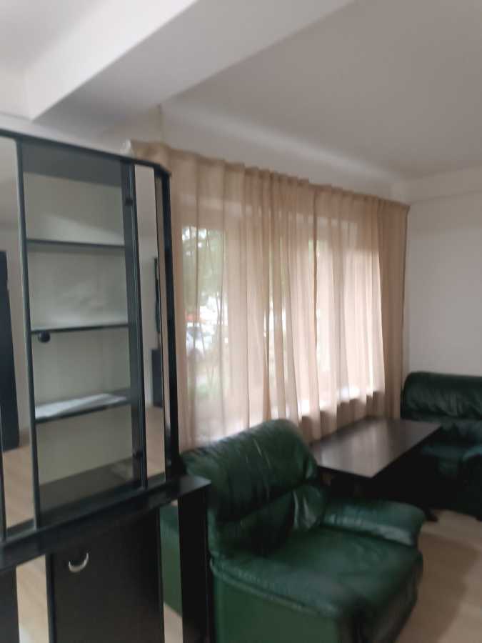 Оренда 2-кімнатної квартири 45 м², Світлицького вул., 25