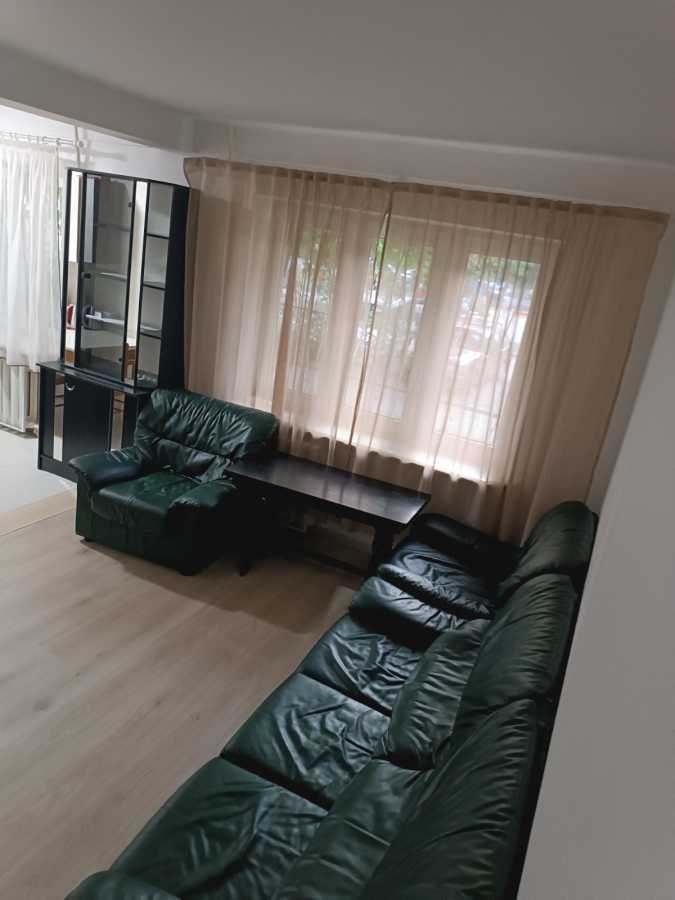Оренда 2-кімнатної квартири 45 м², Світлицького вул., 25