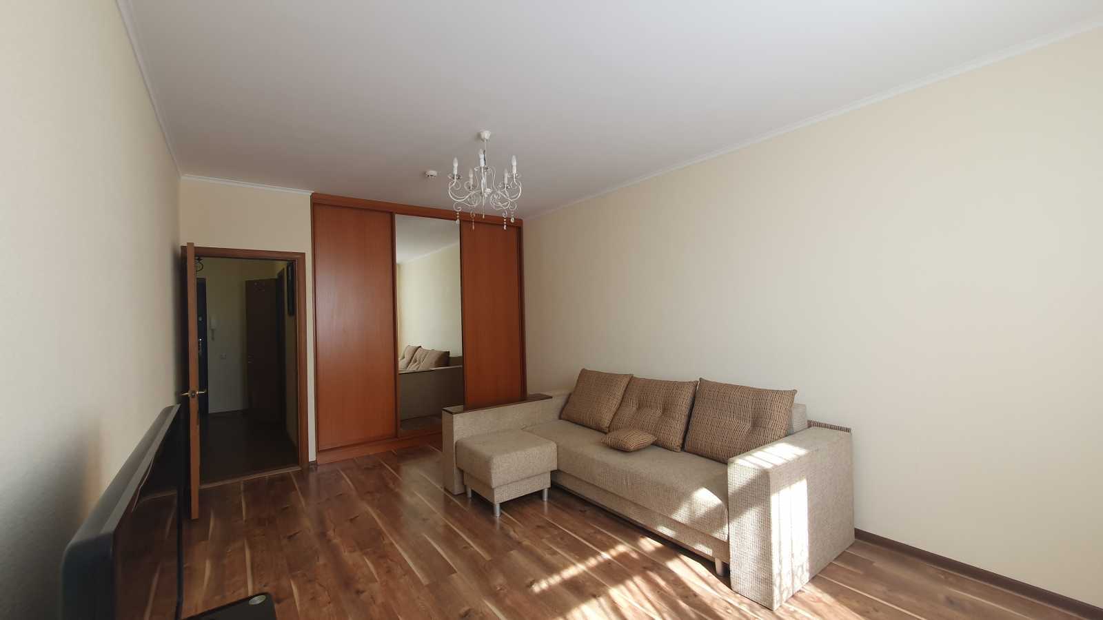 Оренда 1-кімнатної квартири 52 м², Воскресенська вул., 12А