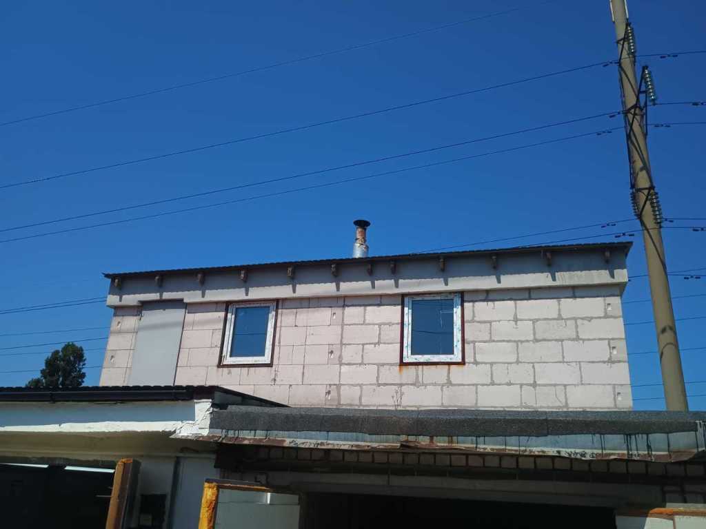 Продаж гаража 63 м², Пухівська вул., 2