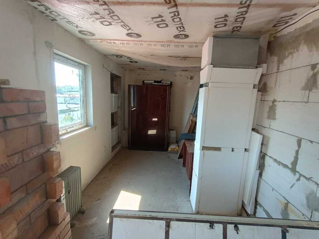 Продаж гаража 63 м², Пухівська вул., 2