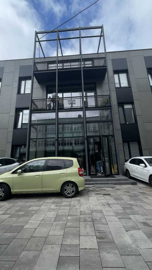 Продаж офісу 1130 м², Маршала Рибалка вул., 11