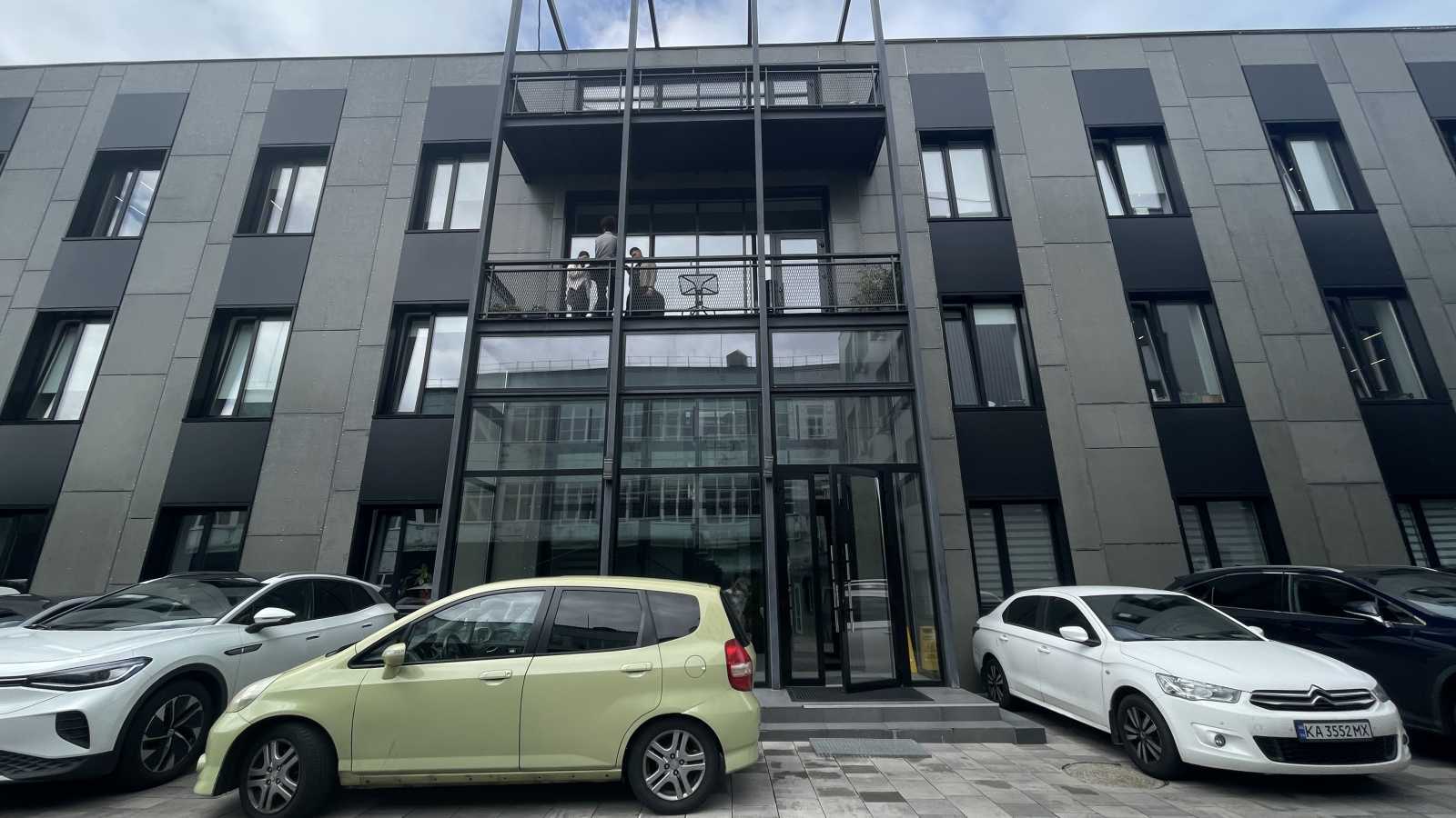 Продаж офісу 1130 м², Маршала Рибалка вул., 11