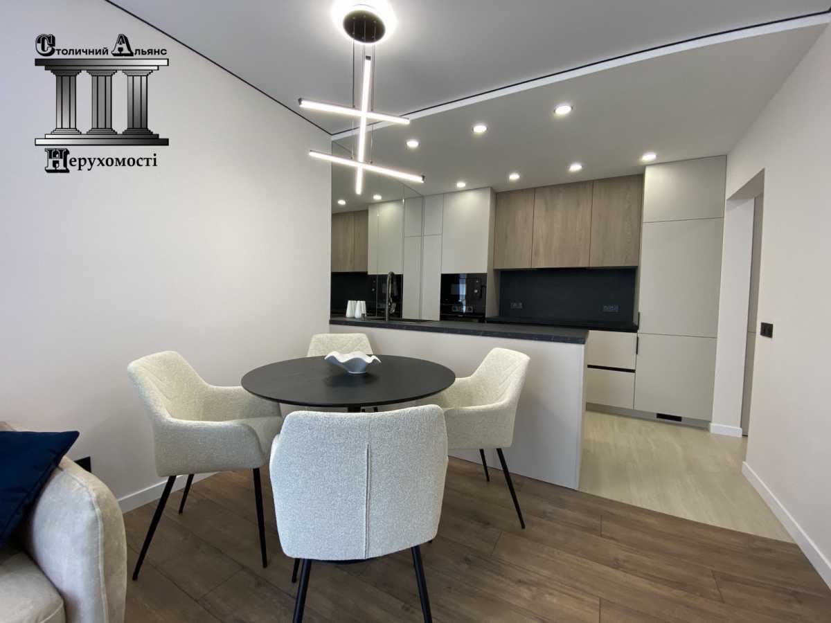 Продаж 2-кімнатної квартири 61 м², Михайла Максимовича вул., 28г