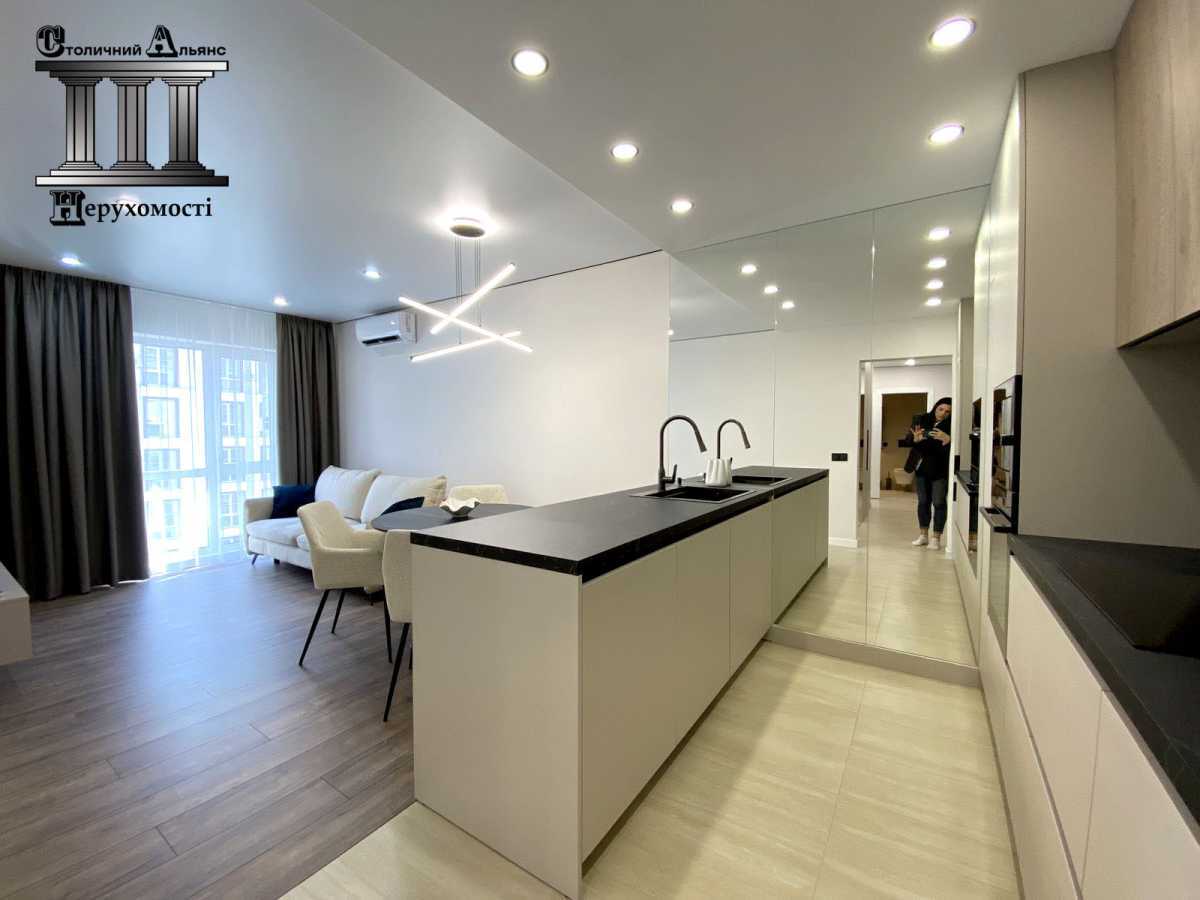 Продаж 2-кімнатної квартири 61 м², Михайла Максимовича вул., 28г