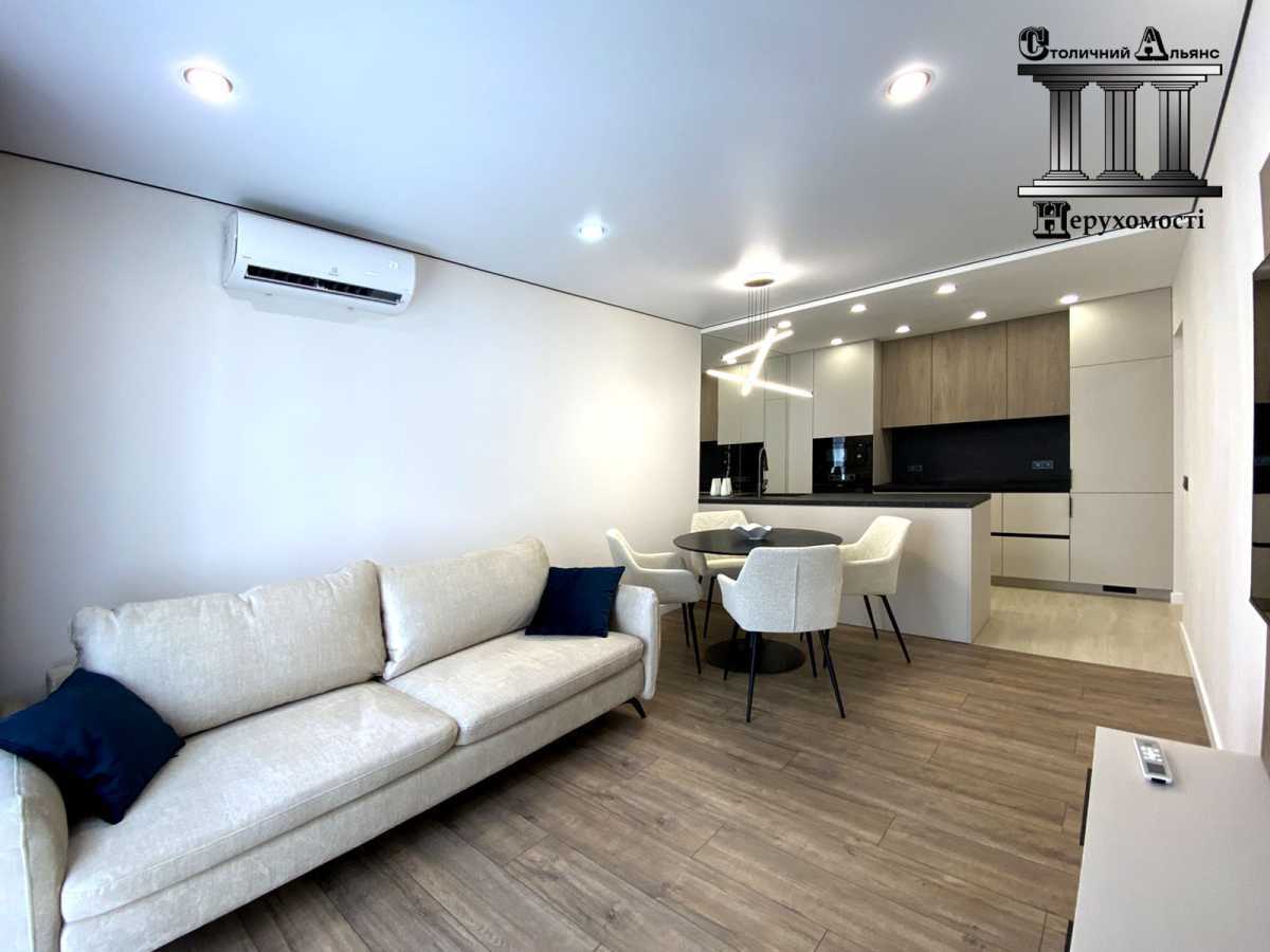 Продаж 2-кімнатної квартири 61 м², Михайла Максимовича вул., 28г