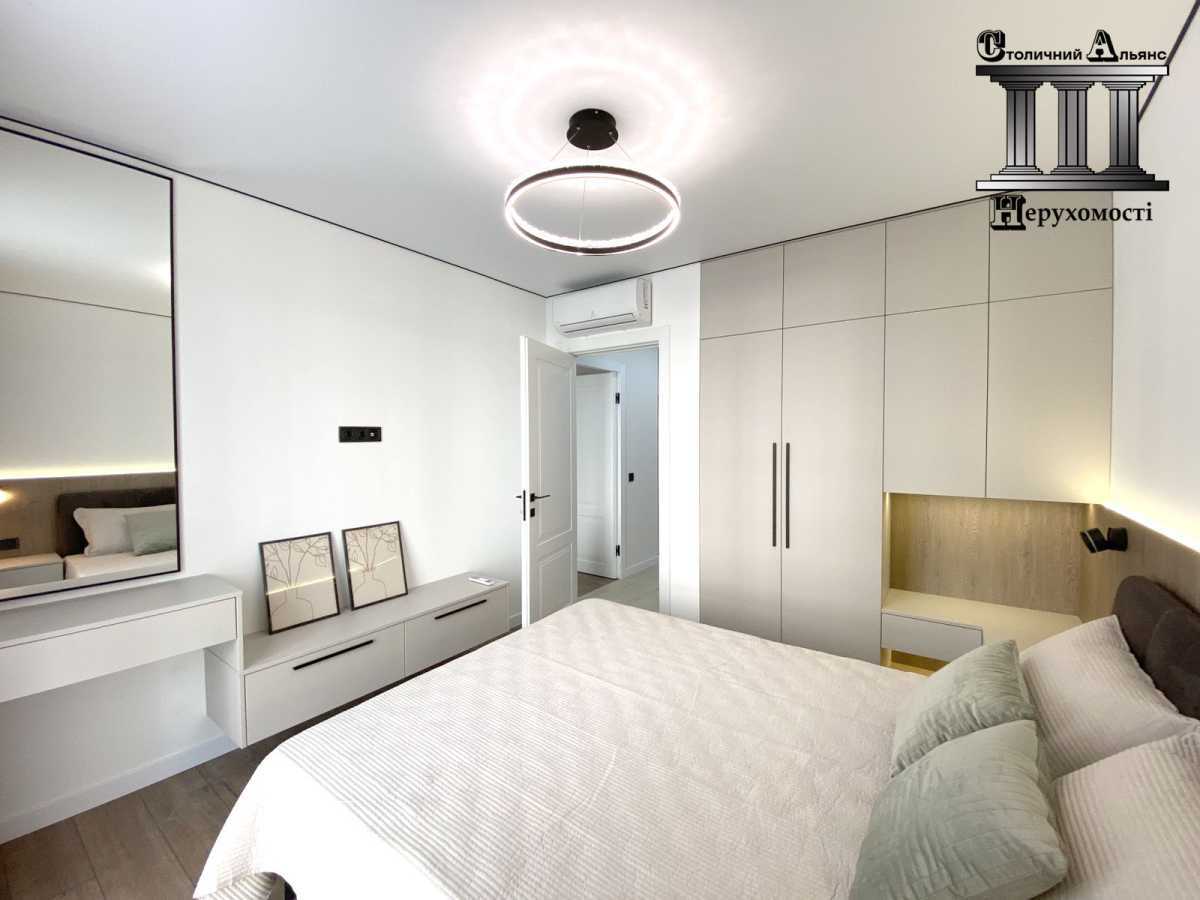 Продаж 2-кімнатної квартири 61 м², Михайла Максимовича вул., 28г
