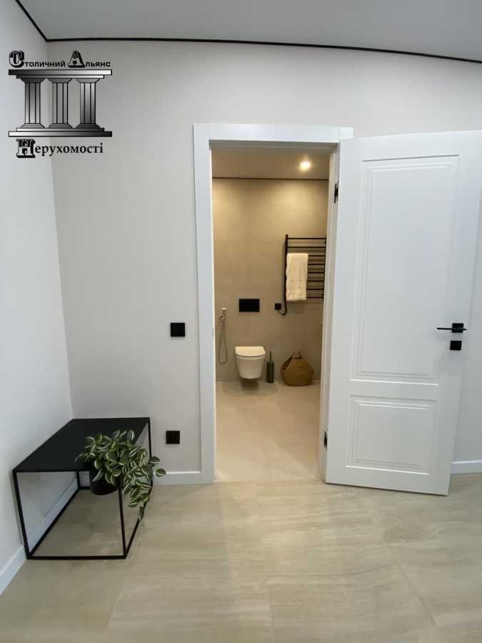 Продаж 2-кімнатної квартири 61 м², Михайла Максимовича вул., 28г