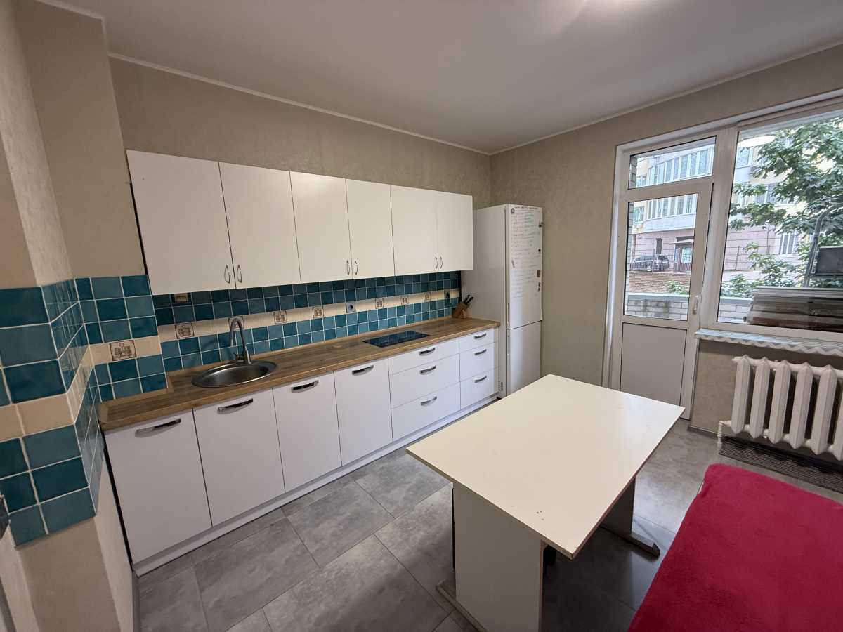 Оренда 2-кімнатної квартири 68.4 м², Степана Руданського вул., 4-6