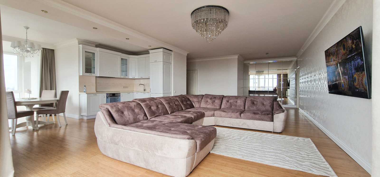 Оренда 3-кімнатної квартири 120 м², Волгоградська вул., 9А