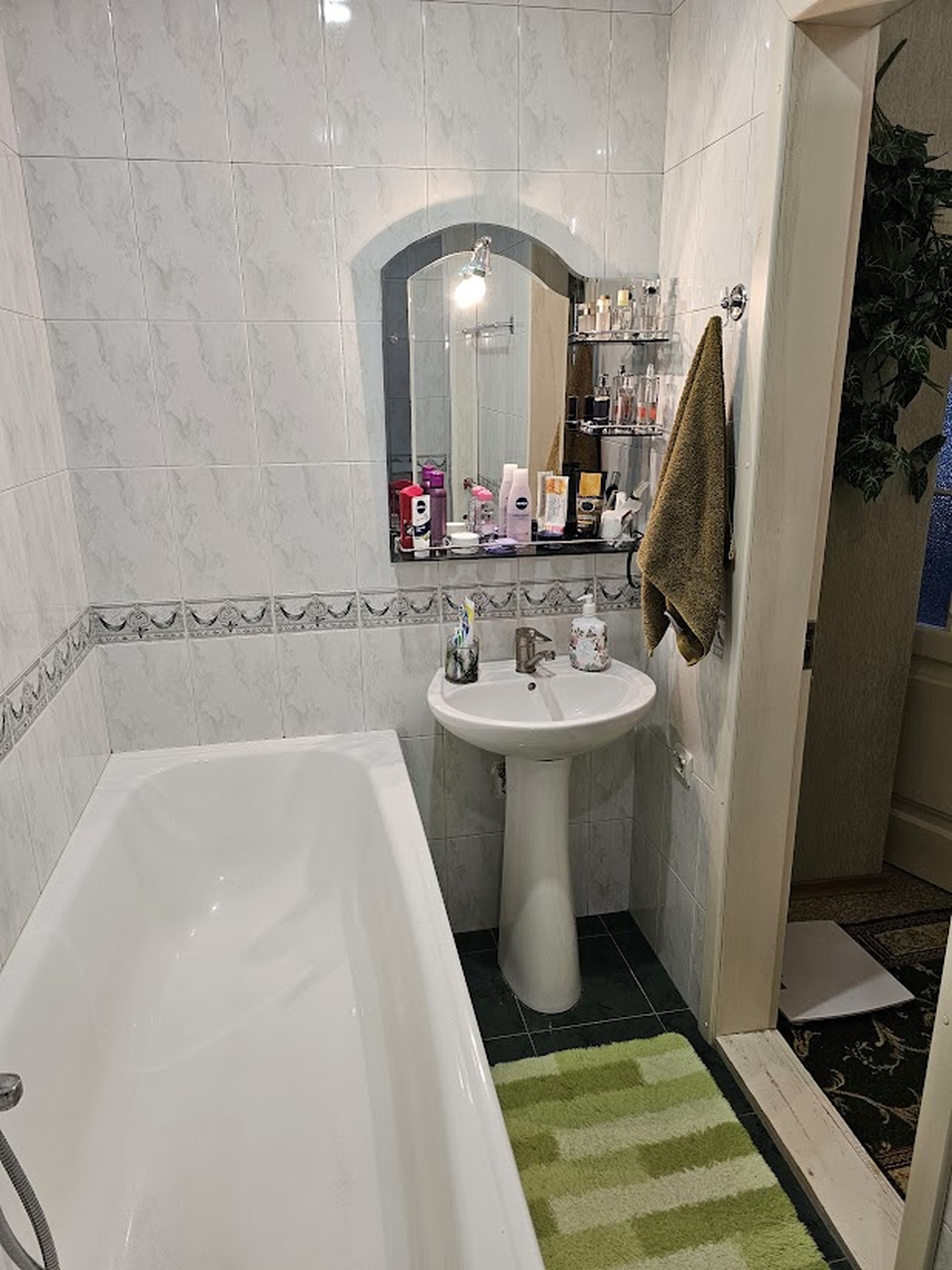 Продаж 2-кімнатної квартири 60 м², Донецьке шосе, 123