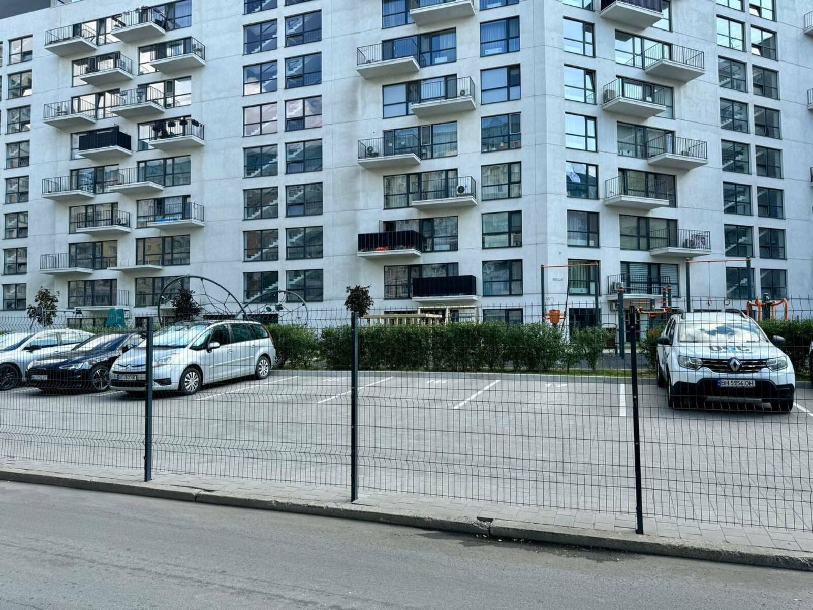 Продаж 2-кімнатної квартири 54 м², Беляєва вул., 8А