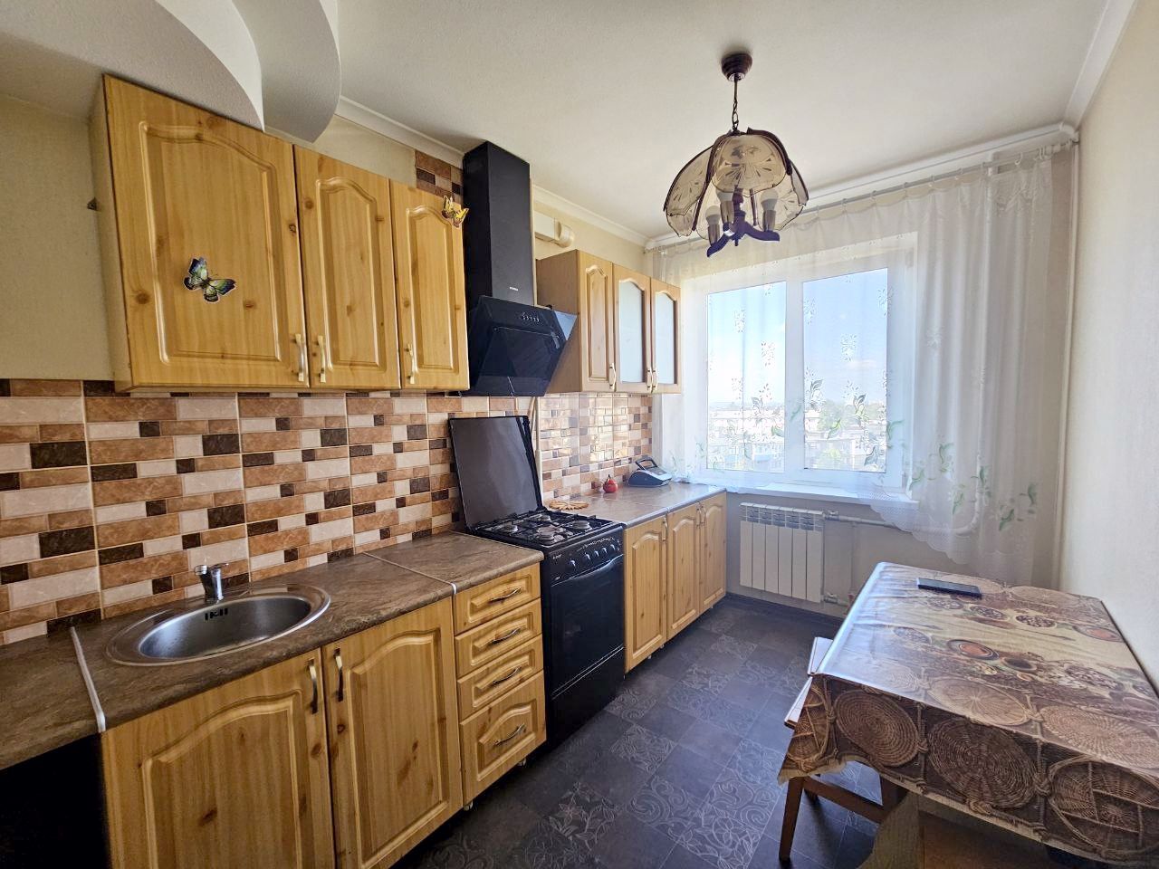 Продаж 3-кімнатної квартири 65 м², Калинова вул., 64