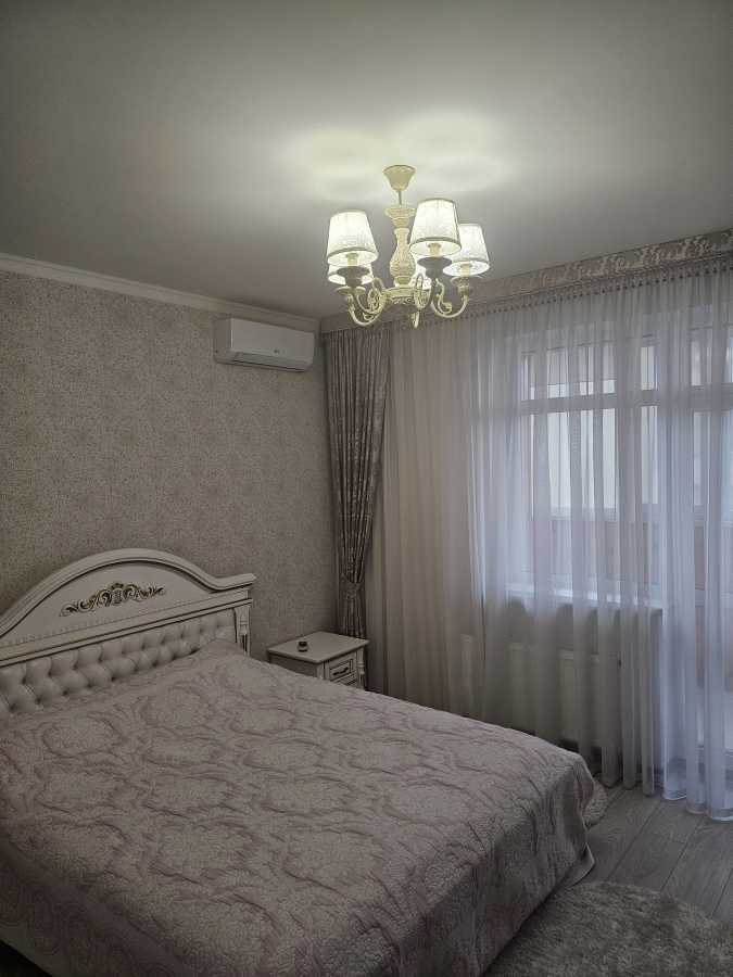 Продаж 3-кімнатної квартири 88 м², Валерія Лобановського просп., 15/7