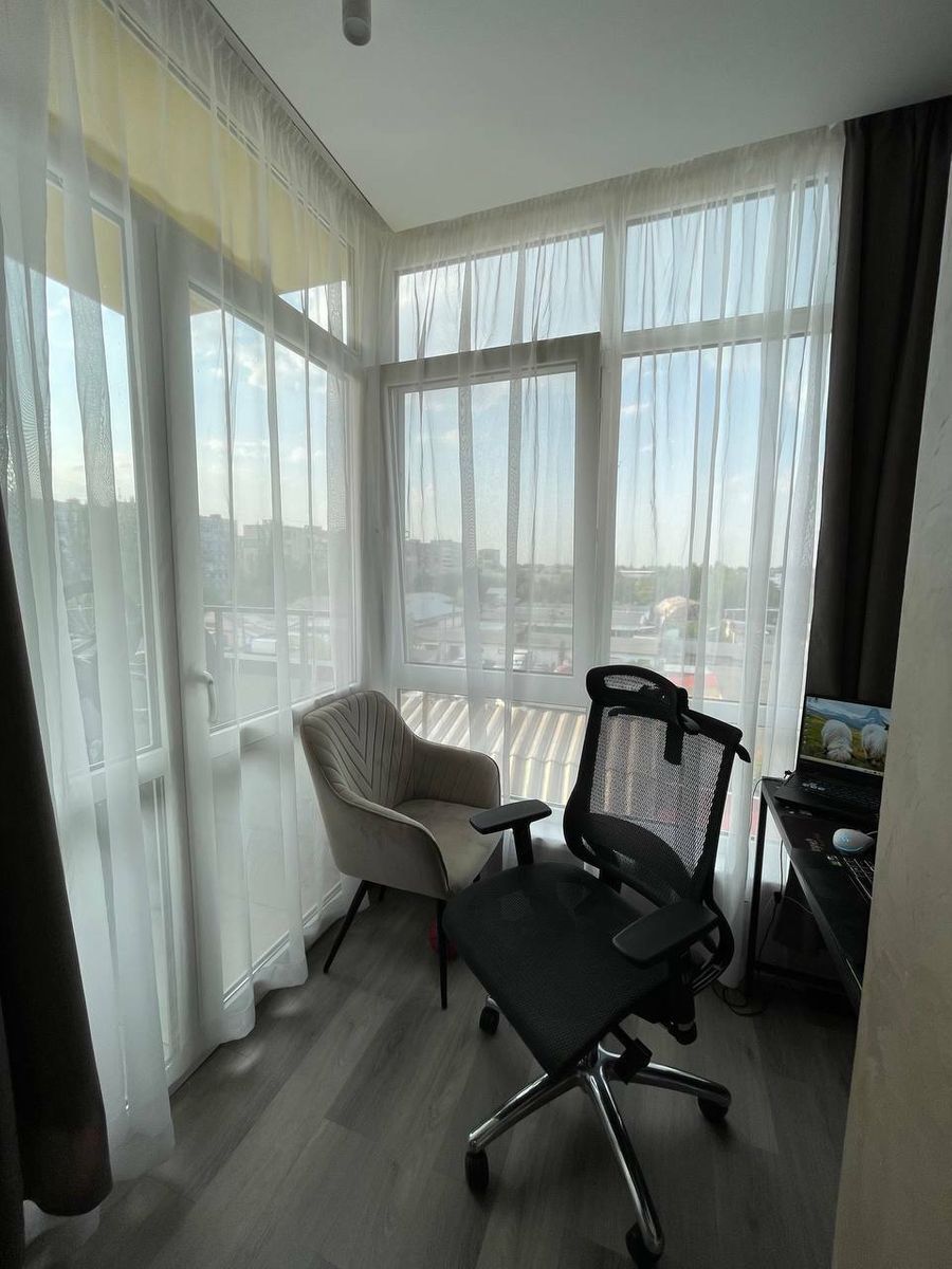 Продаж 3-кімнатної квартири 78 м², Богдана Хмельницького вул., 11А