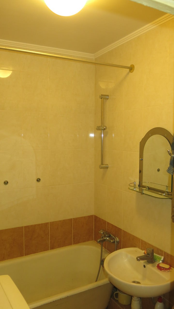 Оренда 3-кімнатної квартири 54 м², Героїв Севастополя вул., 25
