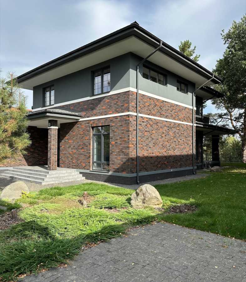 Продажа дома 285 м², соловяненка