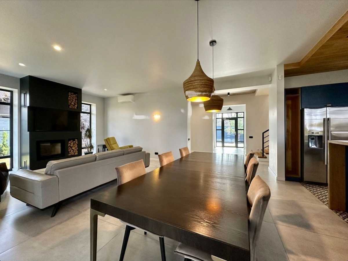 Продажа дома 285 м², соловяненка