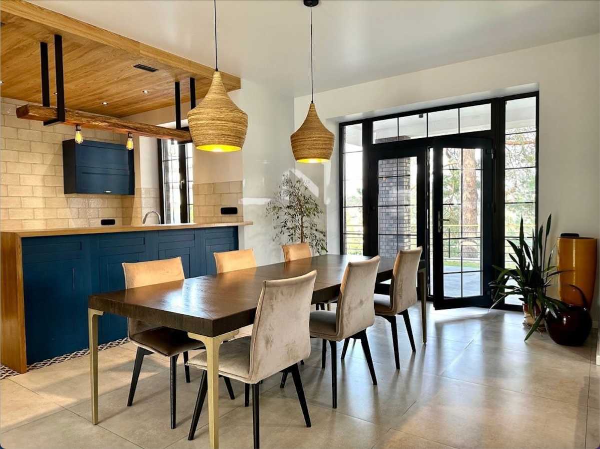 Продажа дома 285 м², соловяненка